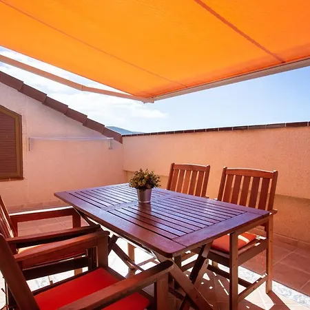 洛斯克里斯蒂亚诺斯阁楼公寓 洛斯克里斯蒂亚诺斯