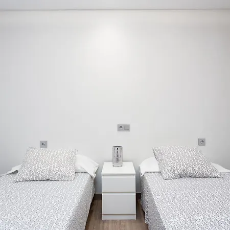 Aticos Cristianos アパート ロスクリスティアーノス